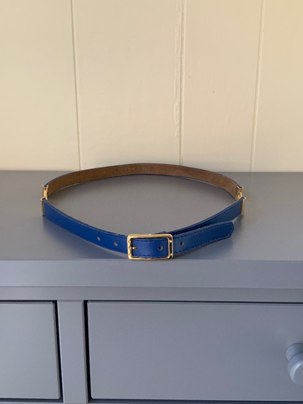 Genuine leather women’s belt, blue with yellow metal links and buckle
